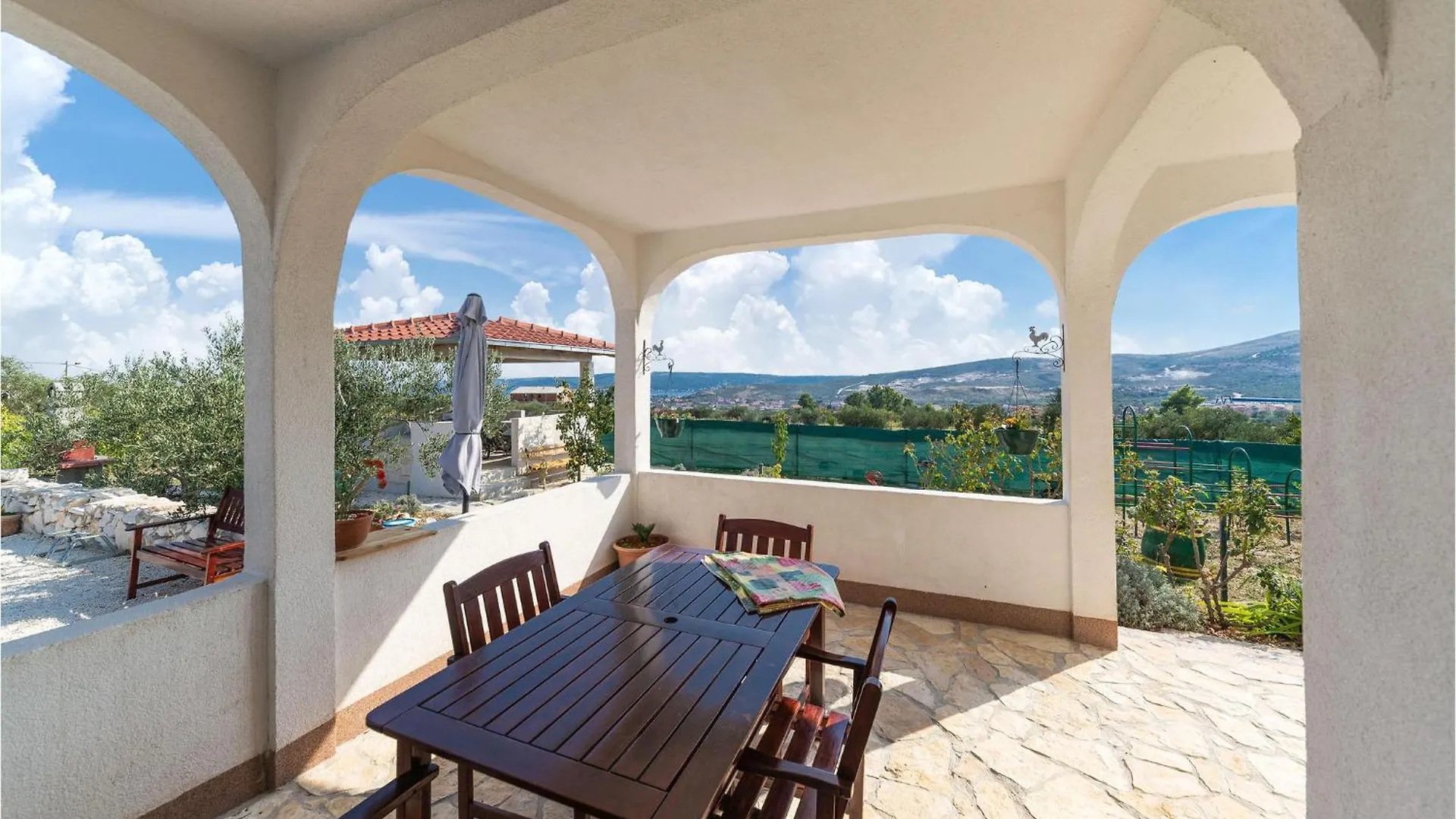 Gorgeous Home In Kastel Stafilic With Wifi Holiday home