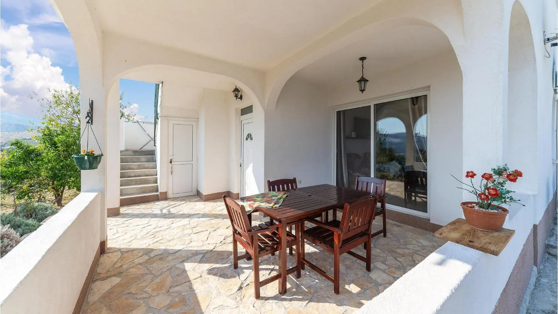 Gorgeous Home In Kastel Stafilic With Wifi